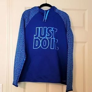 Nike therma fit hoodie